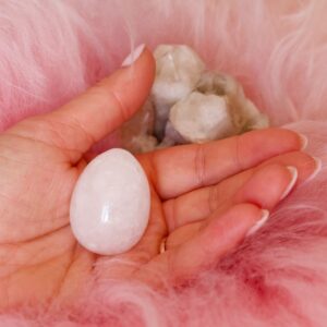 Clear Quartz Yoni Egg
